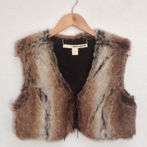 DKNY Jeans Women’s Size Medium Reversible Faux Fur Vest with Suede Tie Front